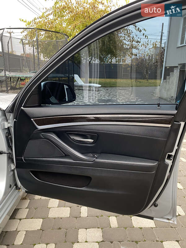Седан BMW 5 Series 2014 в Киеве