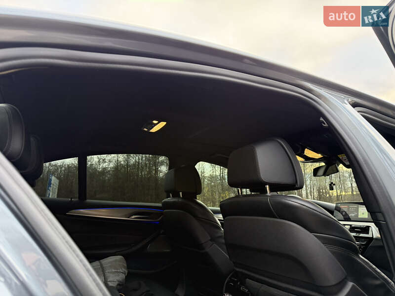 Седан BMW 5 Series 2018 в Тернополе