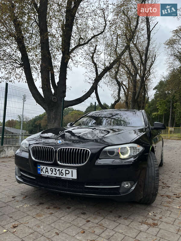 BMW 5 Series 2011 BMW 5 Series 2011