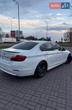 Седан BMW 5 Series 2011 в Львове
