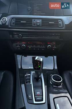 Седан BMW 5 Series 2011 в Львове