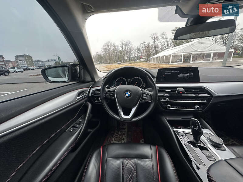 Седан BMW 5 Series 2017 в Киеве