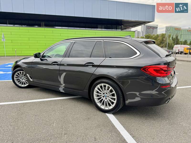 Універсал BMW 5 Series 2017 в Києві фото 26 Універсал BMW 5 Series 2017 в Києві