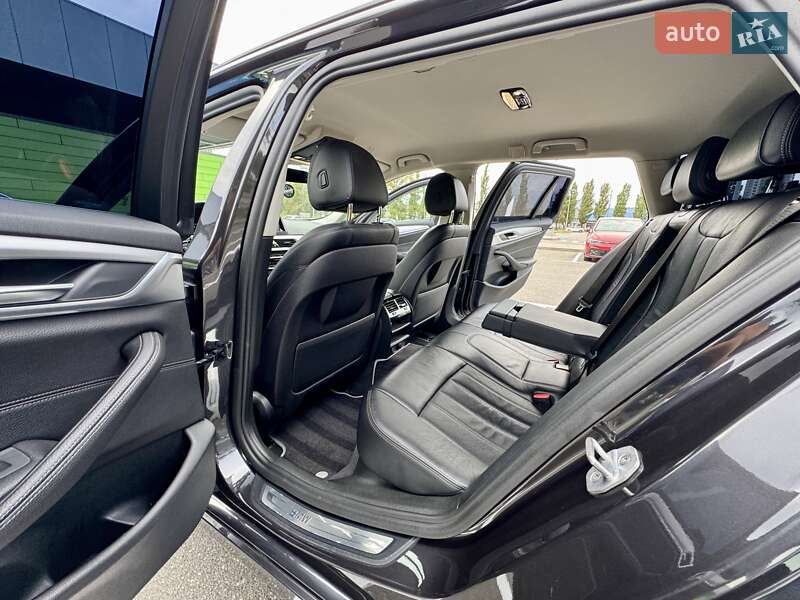 Універсал BMW 5 Series 2017 в Києві фото 37 Універсал BMW 5 Series 2017 в Києві