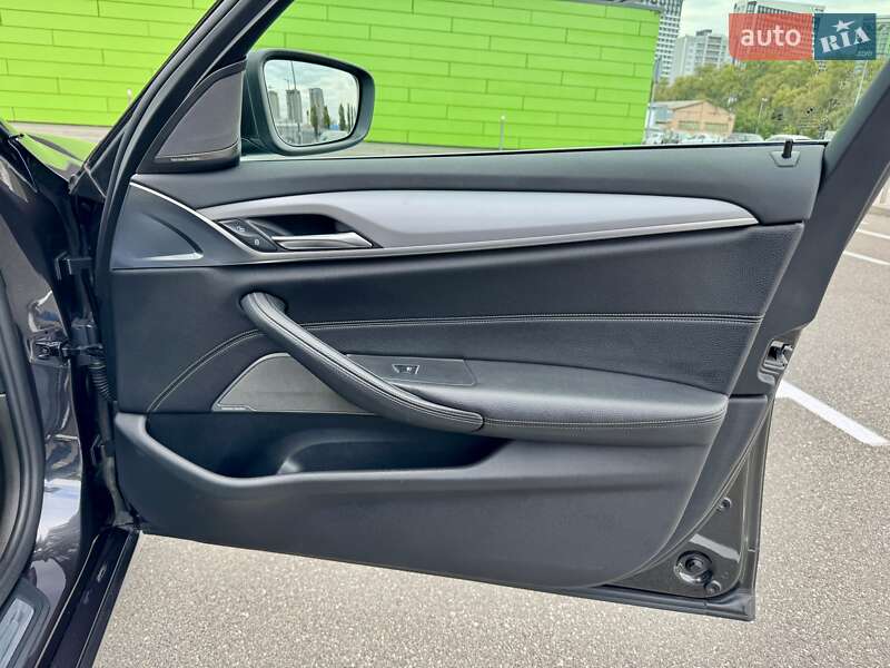 Універсал BMW 5 Series 2017 в Києві фото 45 Універсал BMW 5 Series 2017 в Києві