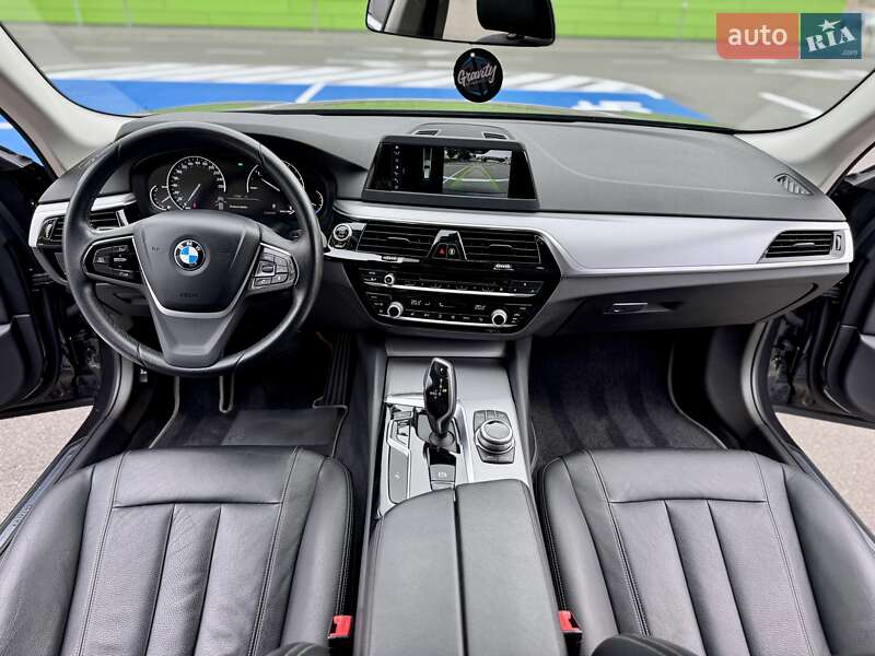 Універсал BMW 5 Series 2017 в Києві фото 48 Універсал BMW 5 Series 2017 в Києві