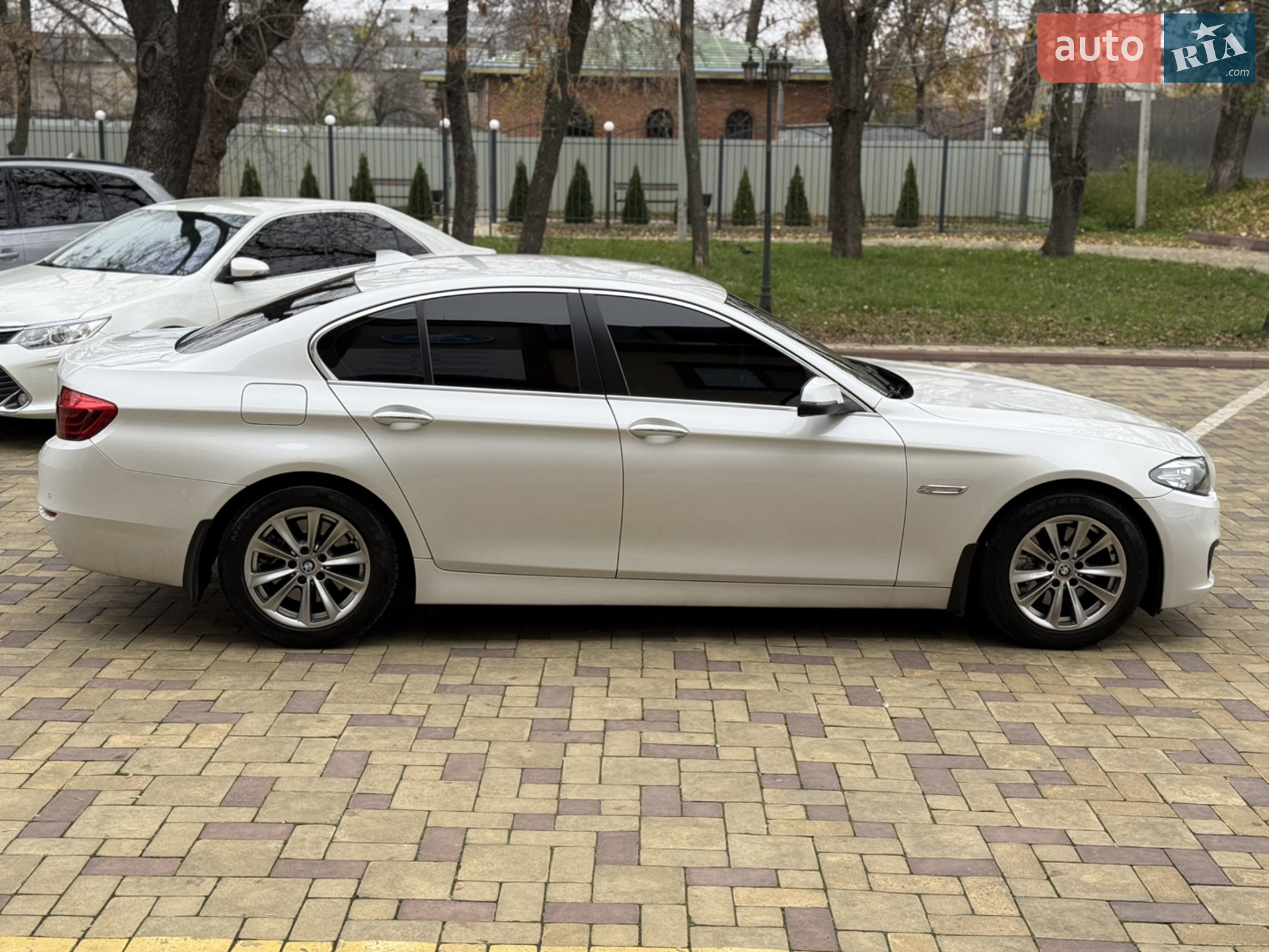 2016 BMW 5er - мініатюра 10