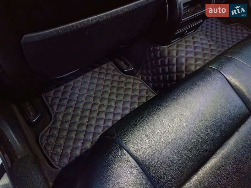 Седан BMW 5 Series 2011 в Одесі