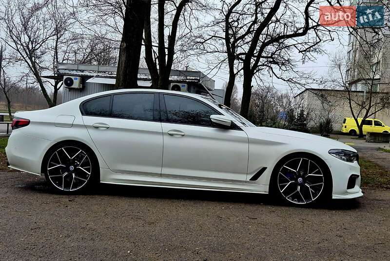 Седан BMW 5 Series 2019 в Запорожье