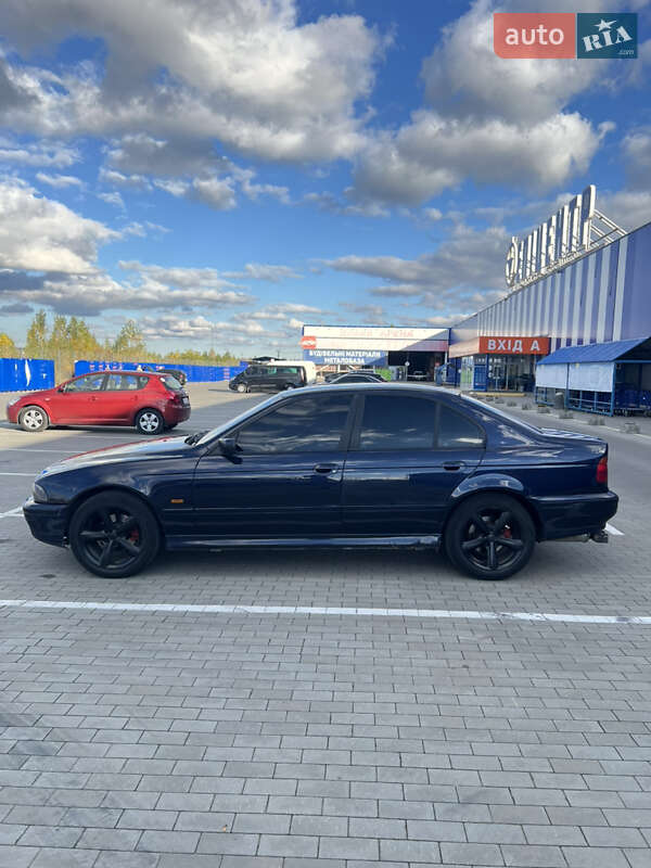 Седан BMW 5 Series 1997 в Виннице