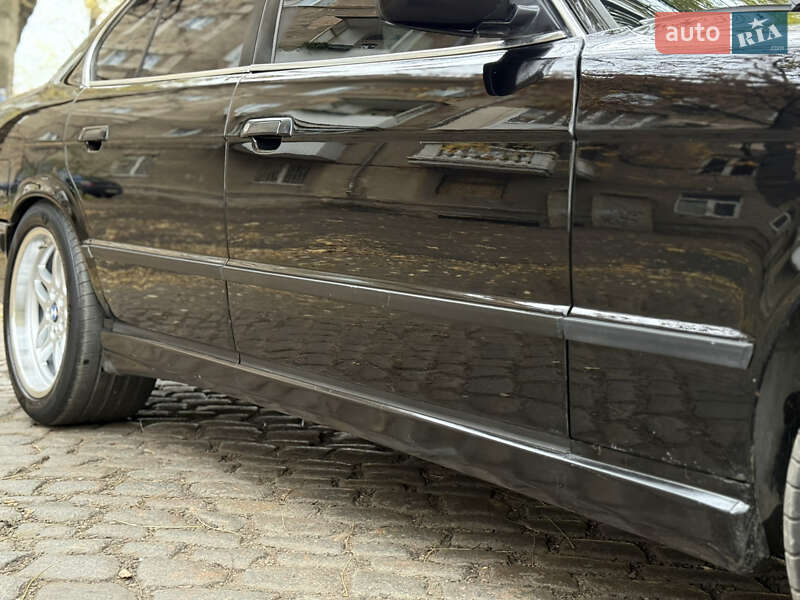 Седан BMW 5 Series 1990 в Николаеве