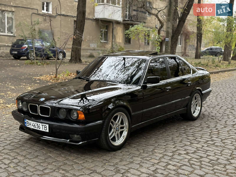 Седан BMW 5 Series 1990 в Николаеве