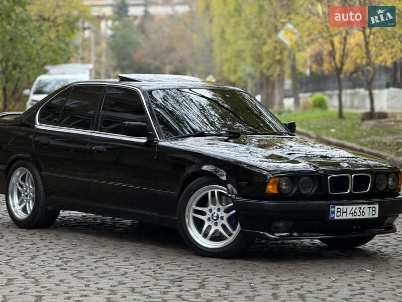 Седан BMW 5 Series 1990 в Николаеве
