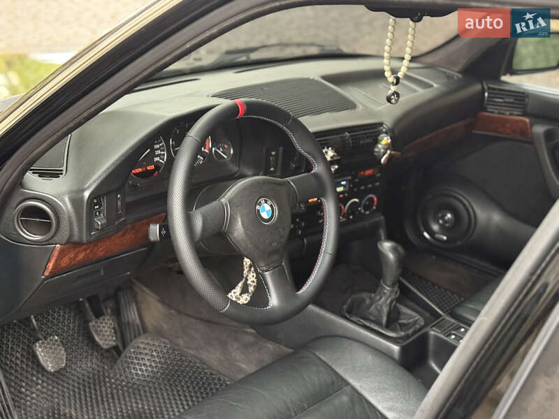 Седан BMW 5 Series 1990 в Николаеве