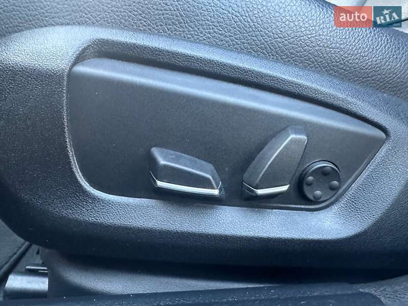 Седан BMW 5 Series 2015 в Луцке