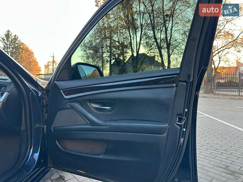 Седан BMW 5 Series 2015 в Луцке