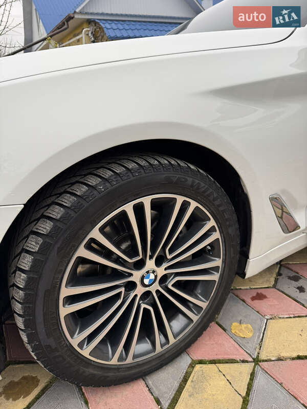 Седан BMW 5 Series 2017 в Кам'янець-Подільському