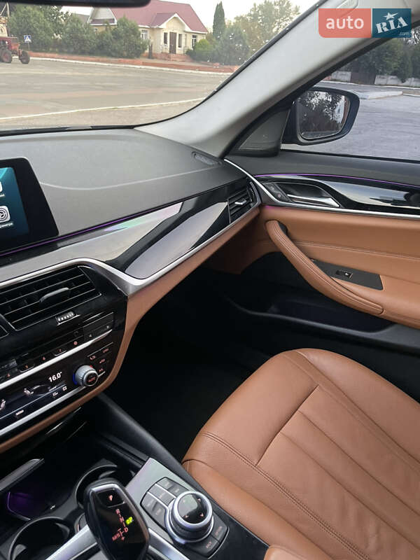 Универсал BMW 5 Series 2018 в Киеве фото 27 Универсал BMW 5 Series 2018 в Киеве