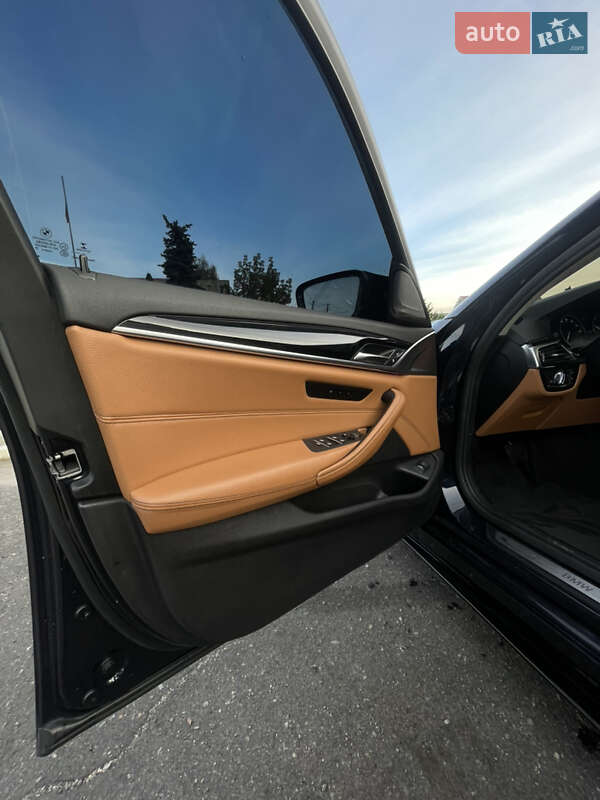 Универсал BMW 5 Series 2018 в Киеве фото 31 Универсал BMW 5 Series 2018 в Киеве