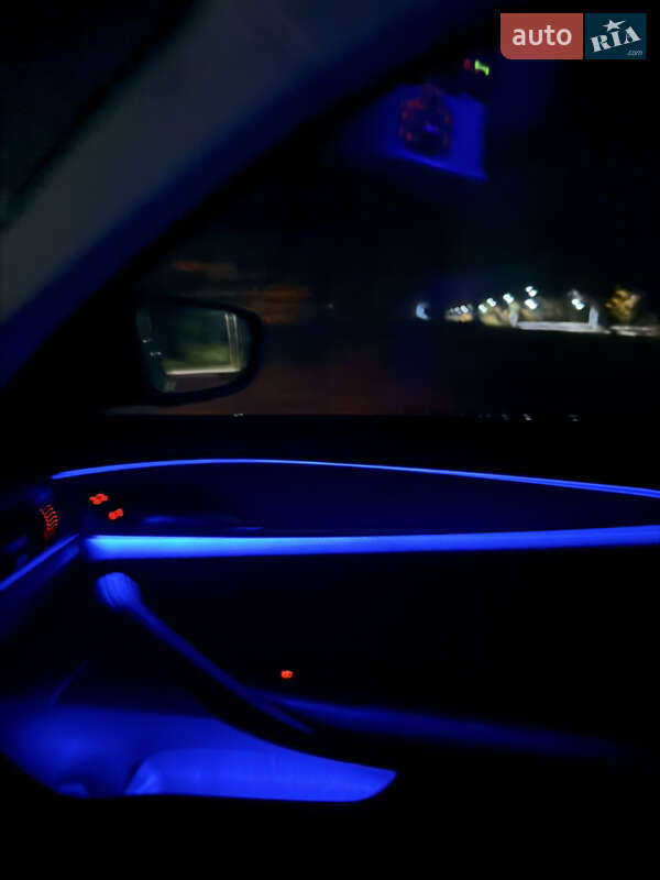 Седан BMW 5 Series 2020 в Житомирі