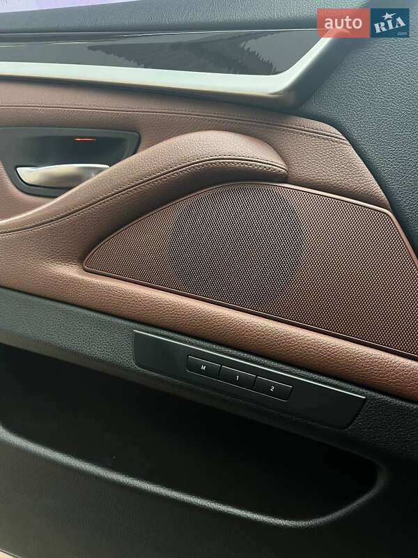 Седан BMW 5 Series 2013 в Хмельницком