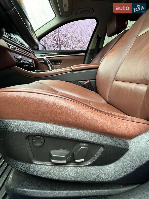 Седан BMW 5 Series 2013 в Хмельницком