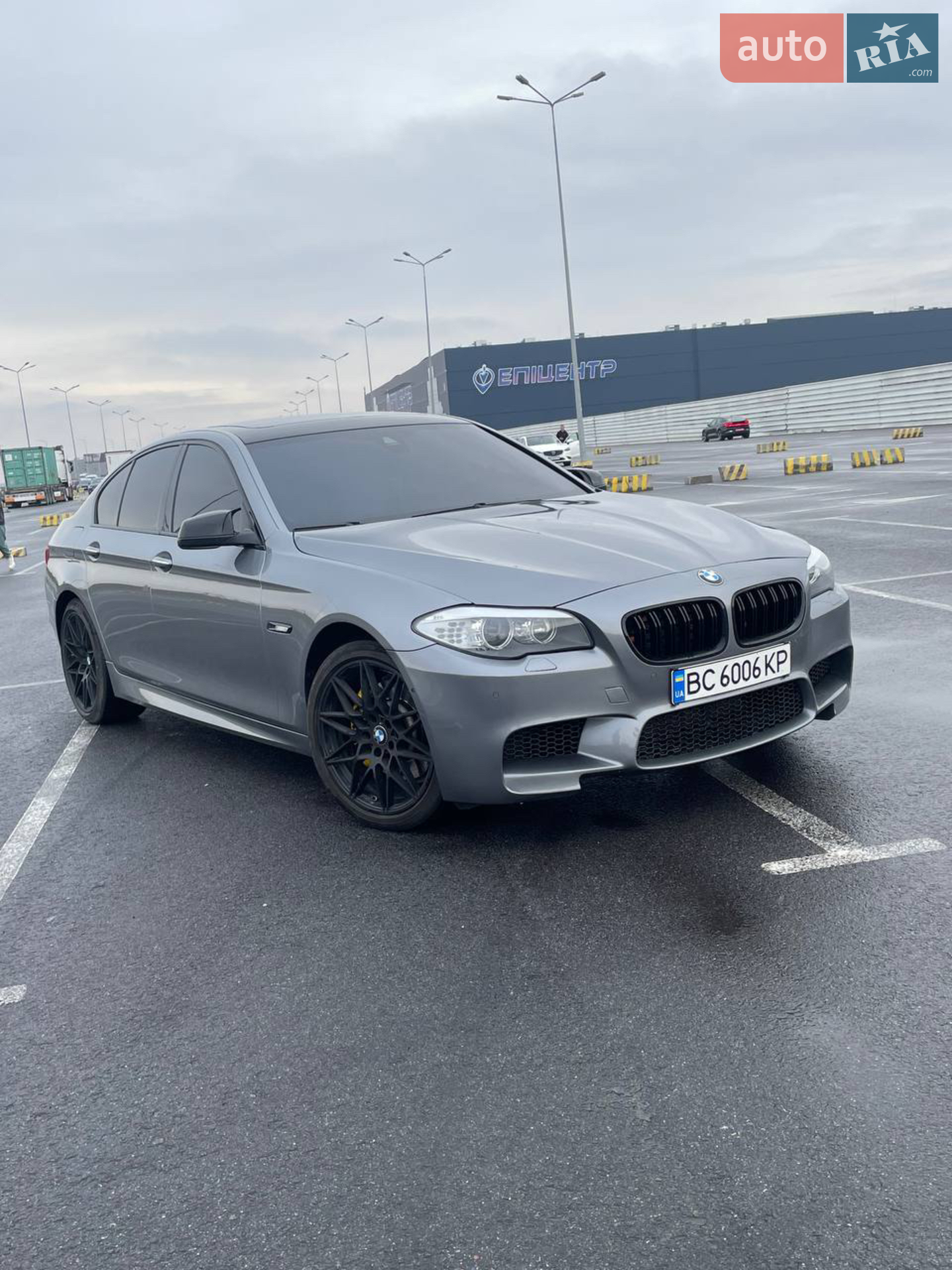 2012 BMW 5er - мініатюра 2