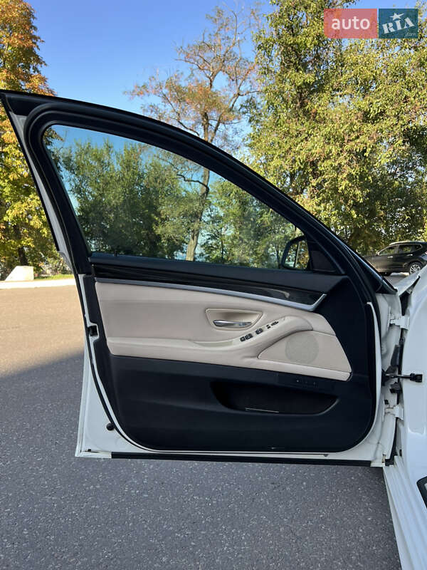 Седан BMW 5 Series 2013 в Одессе