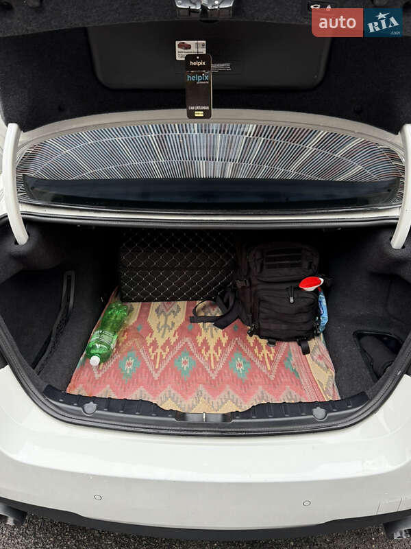 Седан BMW 5 Series 2012 в Дніпрі