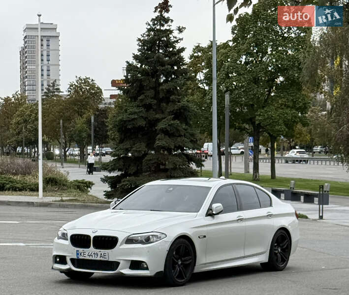 Седан BMW 5 Series 2012 в Дніпрі
