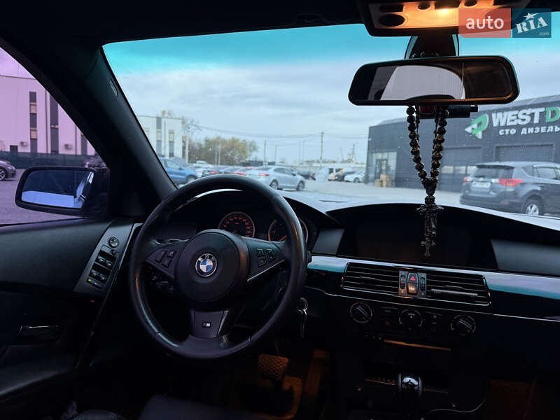 Седан BMW 5 Series 2003 в Львове