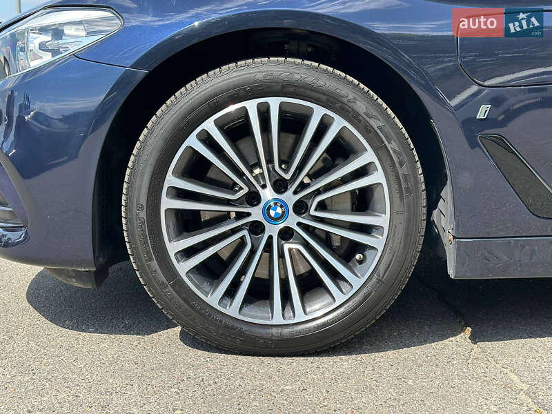 Седан BMW 5 Series 2017 в Харькове фото 11 Седан BMW 5 Series 2017 в Харькове