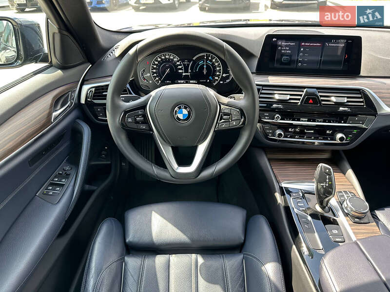 Седан BMW 5 Series 2017 в Харькове фото 20 Седан BMW 5 Series 2017 в Харькове