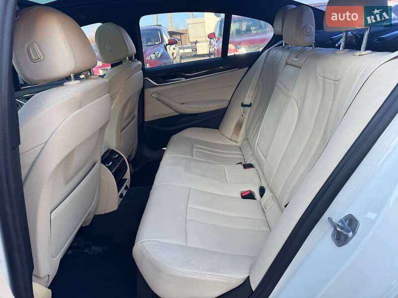 Седан BMW 5 Series 2017 в Луцке