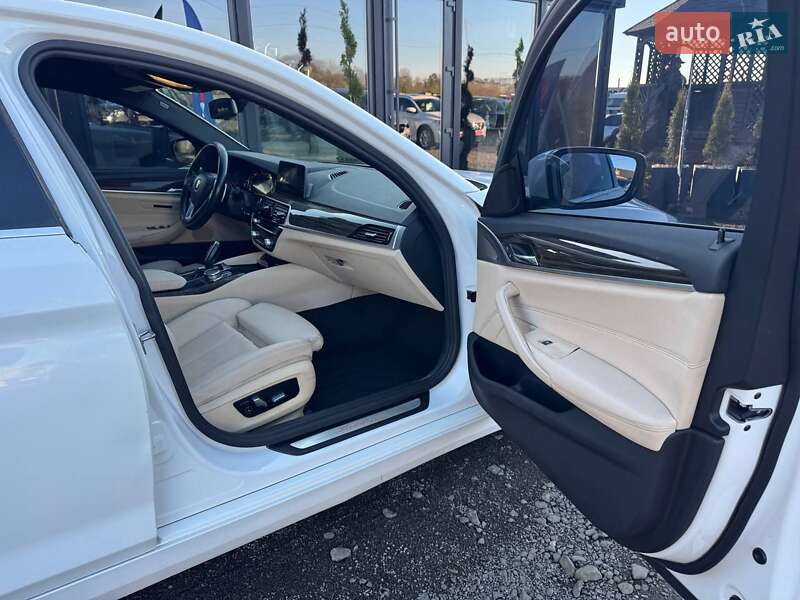 Седан BMW 5 Series 2017 в Луцке