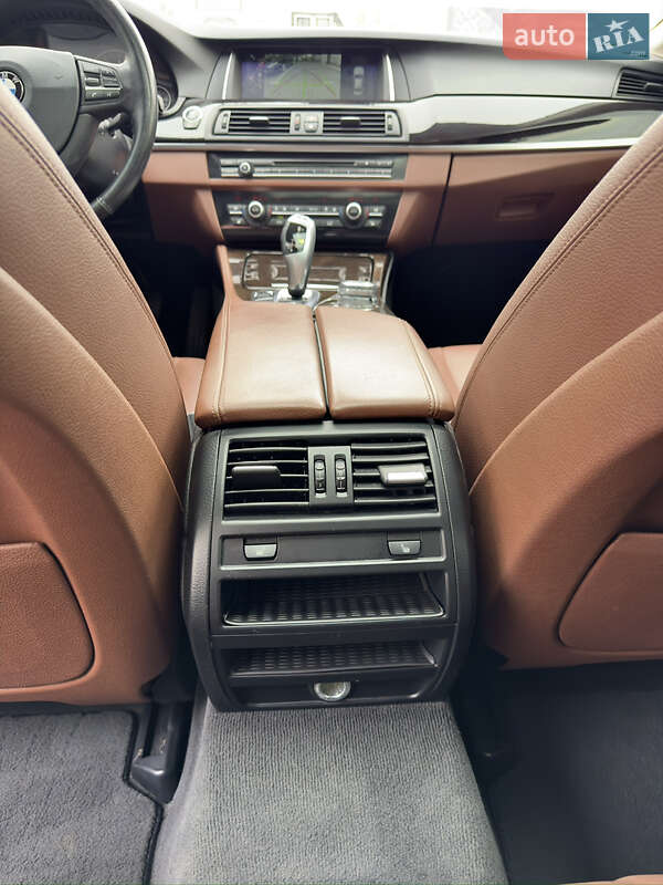 Седан BMW 5 Series 2013 в Хмельницком