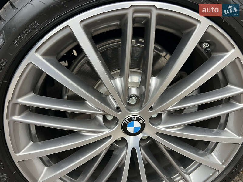 Седан BMW 5 Series 2019 в Василькові
