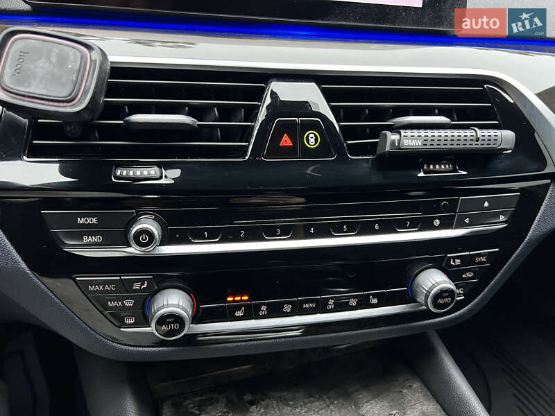 Седан BMW 5 Series 2019 в Василькові