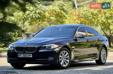 Седан BMW 5 Series 2012 в Міжгір'ї