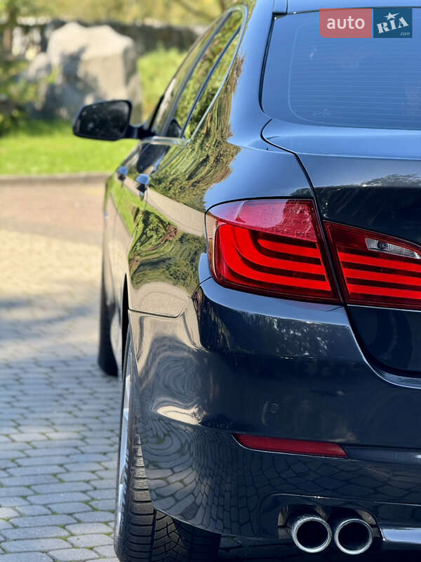 Седан BMW 5 Series 2012 в Межгорье