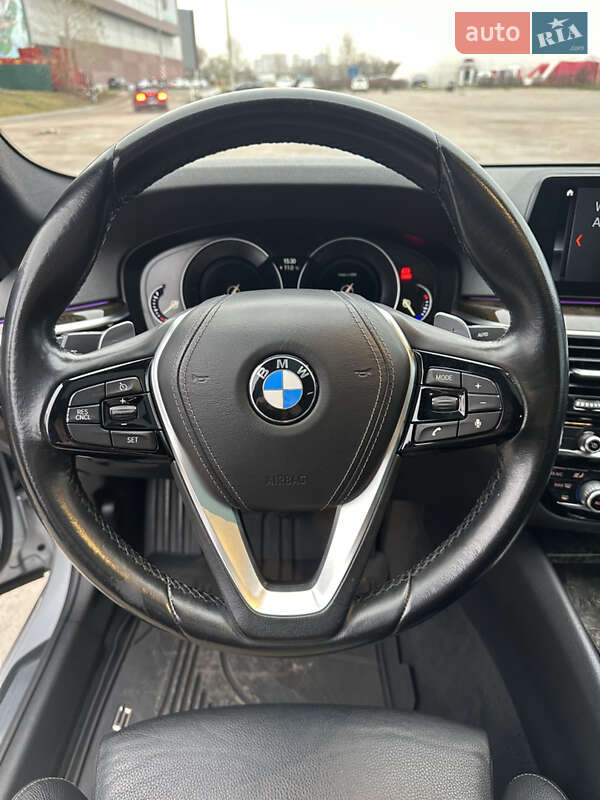 Седан BMW 5 Series 2017 в Киеве фото 17 Седан BMW 5 Series 2017 в Киеве