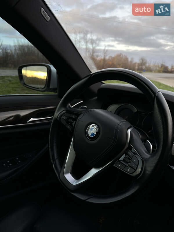 Седан BMW 5 Series 2017 в Киеве фото 34 Седан BMW 5 Series 2017 в Киеве