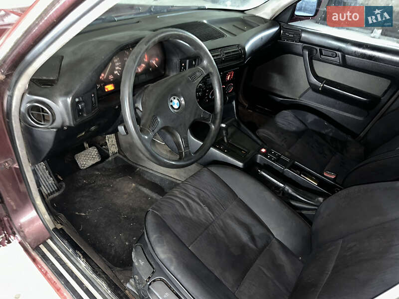 Седан BMW 5 Series 1991 в Тульчине