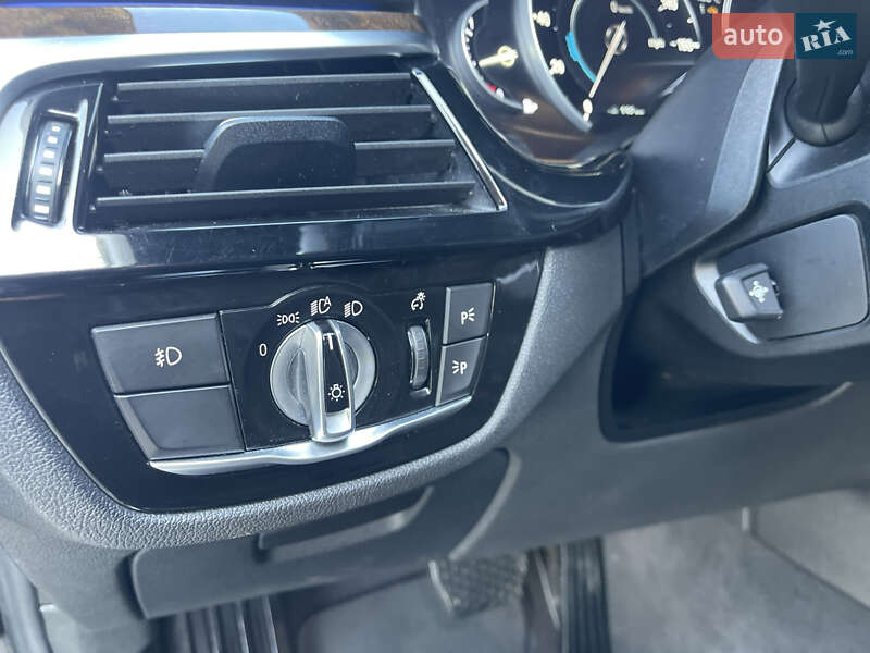 Седан BMW 5 Series 2017 в Хмельницком фото 34 Седан BMW 5 Series 2017 в Хмельницком