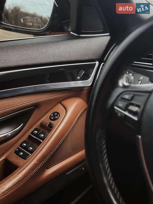 Седан BMW 5 Series 2014 в Миколаєві