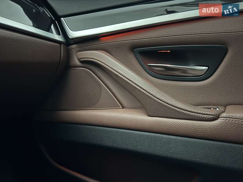 Седан BMW 5 Series 2016 в Тернополе