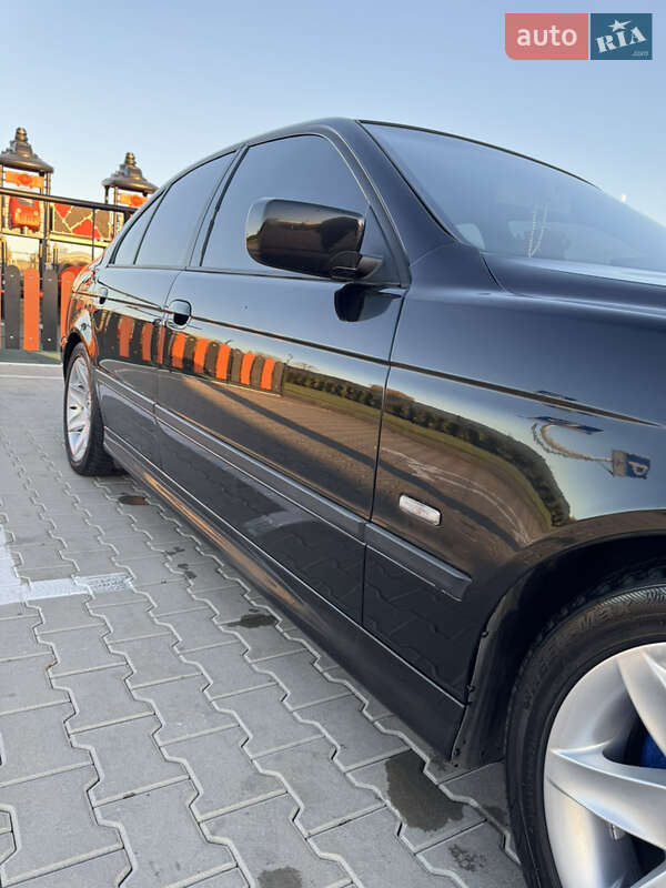 Седан BMW 5 Series 2002 в Виннице