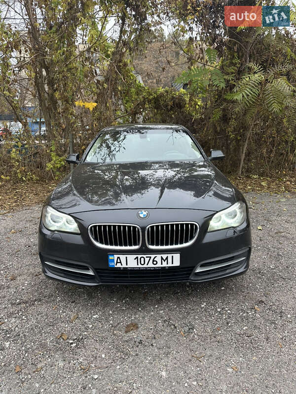Седан BMW 5 Series 2013 в Дніпрі