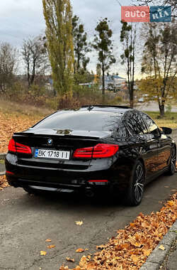 Седан BMW 5 Series 2016 в Ровно
