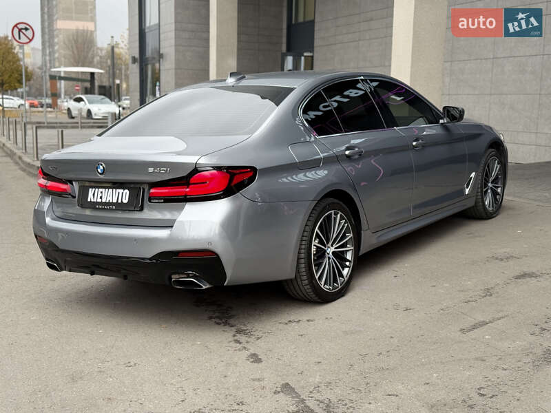 Седан BMW 5 Series 2022 в Киеве